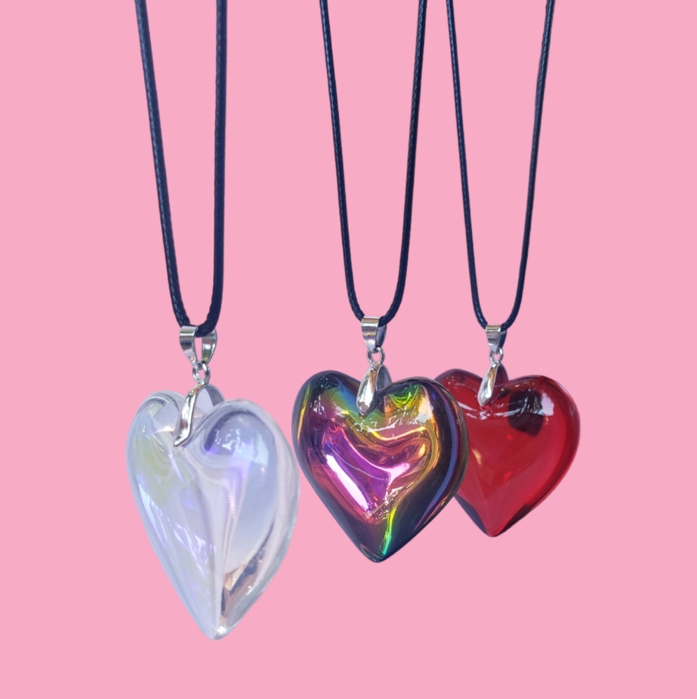 Heart crystal pendant necklace